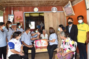 มอบแพมเพิร์ส_064.JPG
