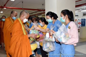 ตักบาตร_069.JPG