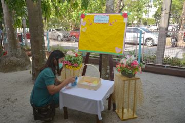 050.JPG